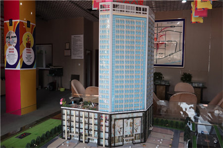 开发区诸江帝王3室2厅2卫72.8万152.21m2出售